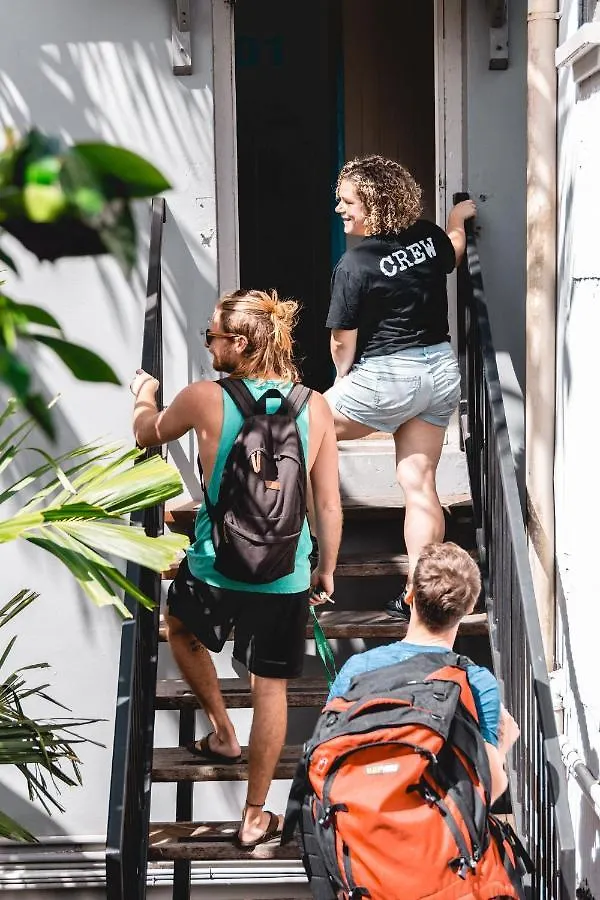 Mad Monkey Central Cairns Hostal