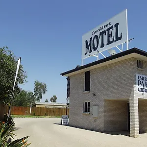 Motel Park, Emerald